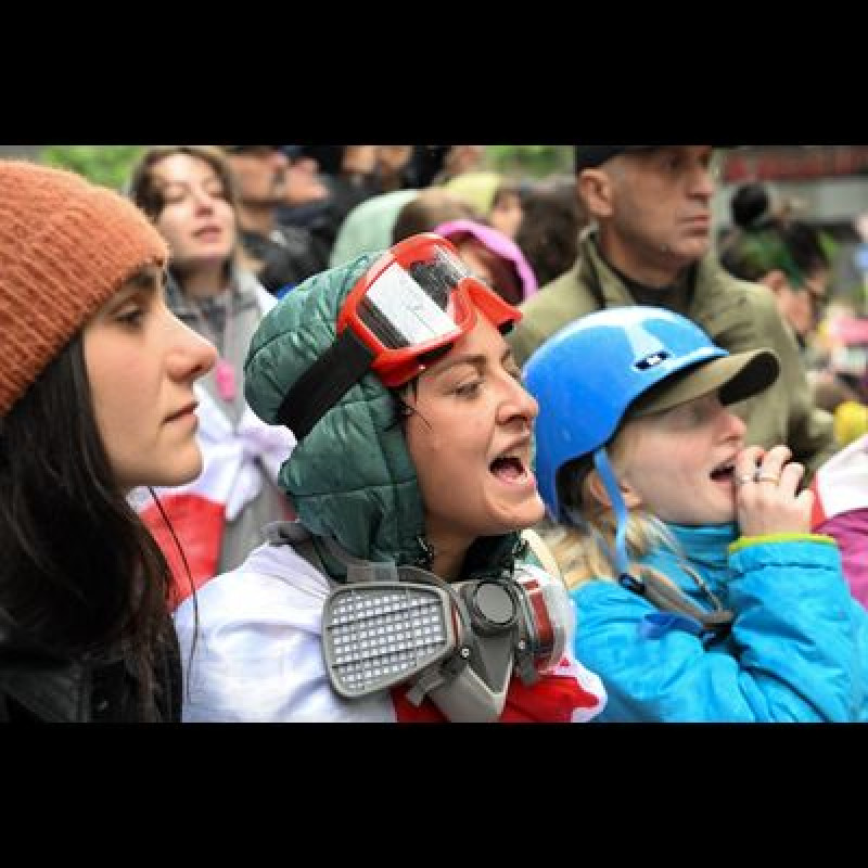 Týdeník Respekt: Většina Gruzínců je pro členství v EU, ale vláda zemi stáčí k Rusku