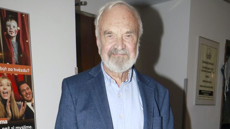 Zdeněk Svěrák slaví devadesátku. A vy můžete být u toho