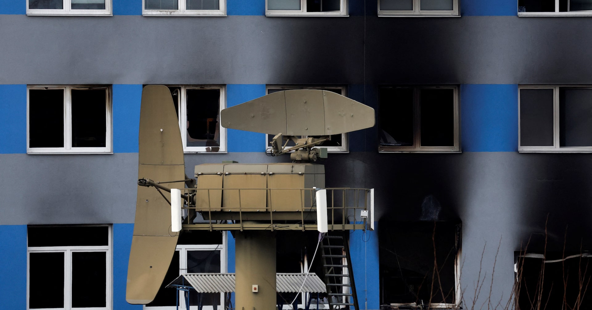 Czechs investigate fire after reports of anti-Israel group claiming responsibility