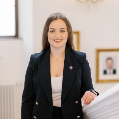 Lucie Bartošová